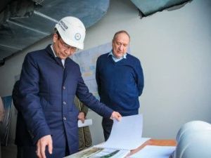 Айсен Николаев проверил ход строительства самой большой школы республики