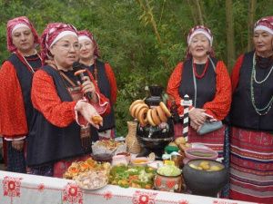 Фоторепортаж: На любой вкус! Национальные кухни представили общины Якутска
