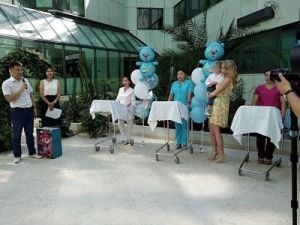 «АЛКОГОЛЬНУЮ ПРИНЦЕССУ» ЧЕСТВОВАЛО ПРАВИТЕЛЬСТВО