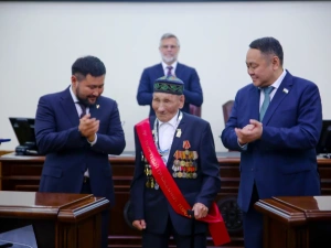 Состоялось торжественное собрание общественности, посвященное 392-летию Якутска