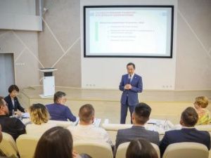 Главе Якутии представили предложения в Стратегию социально-экономического развития региона до 2032 года