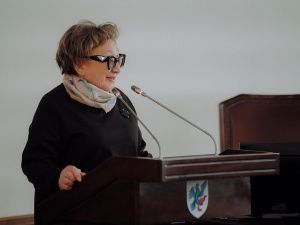 Документальный фильм о Кулаковском показали в большом зале мэрии