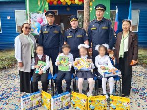 Сотрудники отдела по конвоированию поздравили с Днем знаний воспитанников республиканской специальной (коррекционной) школы-интерната