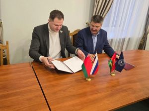 В день рождения комсомола в Минске подписано соглашение о сотрудничестве между БРСМ и АО «Акционерная компания «Железные дороги Якутии»