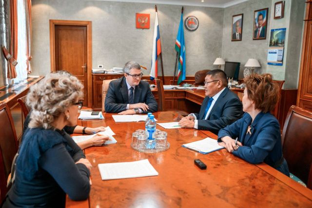 Солодов поручил Минздраву Якутии своевременно закупать лекарства для гемодиализников