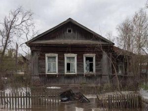 Весеннее половодье: мэрия Якутска заплатит за ущерб от затопления дома талыми водами