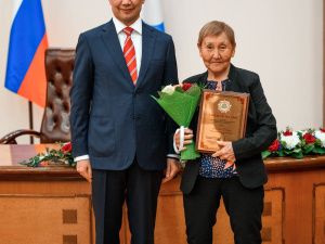 В преддверии Дня Республики Саха (Якутия) Айсен Николаев вручил государственные награды