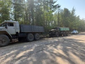 Мужчину задавило насмерть между двумя большегрузами   