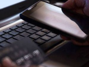 Житель Нерюнгринского района стал жертвой мошенников при попытке приобрести билет