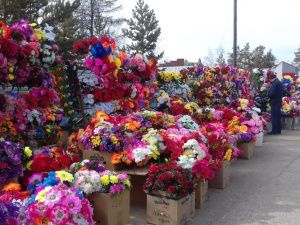 Радуница в Якутске. В этот день 70 тысяч якутян посетили городские кладбища