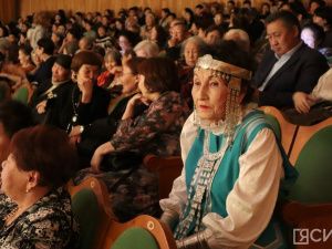 В Якутске отметили 150-летие первого Героя Труда из якутян Петра Староватова