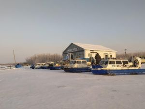 Трансфер пассажиров поезда через реку  судами на воздушной подушке продлевается до 9 декабря