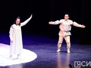 «Народ саха сохранил свою уникальную культуру»: казахские зрители высоко оценили спектакль-олонхо