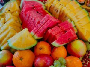 Сочные и хрустящие: жительница Якутска выращивает арбузы на своем участке