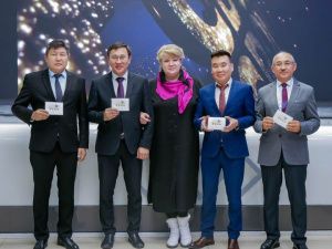 В Якутске вручили награды героям и кураторам патриотического проекта «СВОИ»