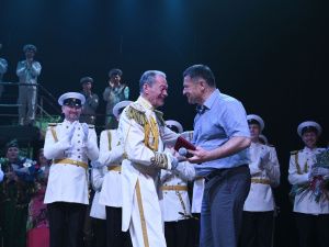 Более 3,5 тысяч зрителей посмотрели спектакли Приморского театра Горького в Якутске 