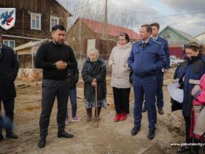 Ряд проблемных вопросов обсудили власти Якутска на встрече с жителями Строительного округа