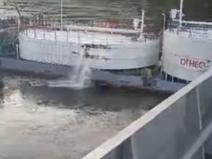 В Иркутской области возбуждено уголовное дело по факту столкновения танкера ЛОРП на реке Лена