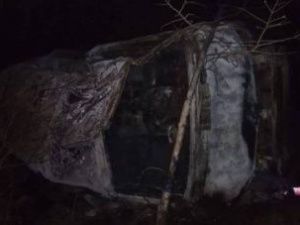 На дороге «Вилюй» перевернулся и загорелся микроавтобус с пассажирами