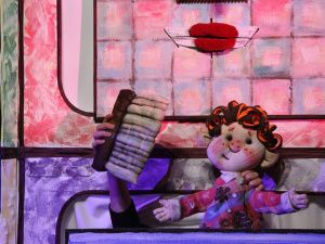 В Якутск с гастролями приехал калмыцкий театр кукол «Джангар»