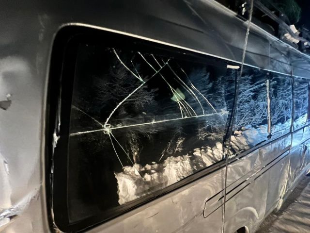 Автоавария на автозимнике Якутск — Жиганск: Двое пострадавших, в том числе несовершеннолетняя девушка