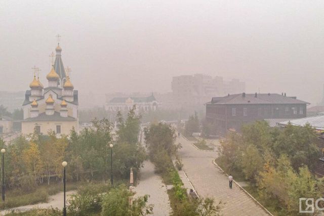 Айсен Николаев: Лесные пожары не угрожают Якутску