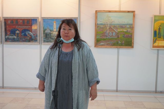 Выставка картин выпускников ЯХУ «Созидая прекрасное»