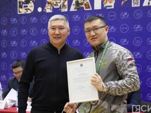 Министерство спорта Якутии наградило чемпионов мира по мас-рестлингу