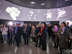 Известный писатель Николай Стариков провел авторскую экскурсию в историческом парке Якутска