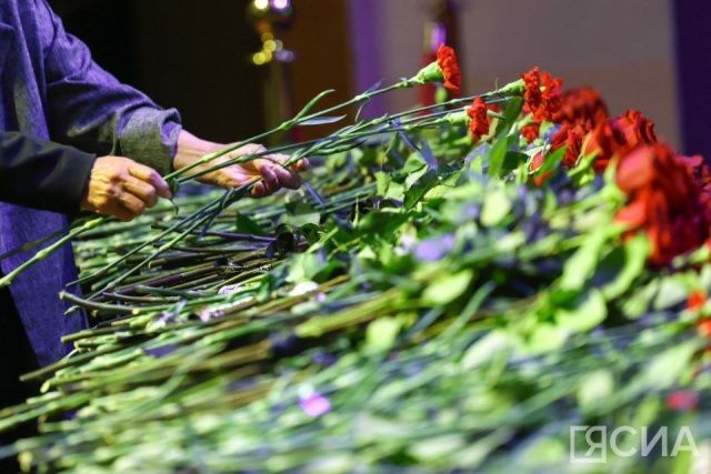 Семья первого президента Якутии Михаила Николаева поблагодарила за поддержку в дни скорби и прощания