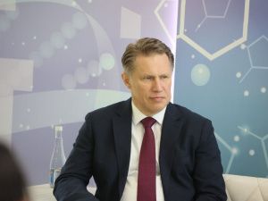 Михаил Мурашко встретился с якутским активистам движения «Волонтеры – медики»