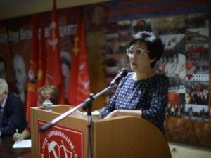 Сардана Авксентьева обсудила с активистами КПРФ актуальные вопросы развития города