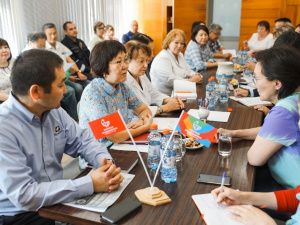 Сардана Авксентьева посетила предприятия пищевой промышленности Якутска