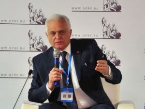 Александр Точенов поздравил якутян с Днём гражданского активиста