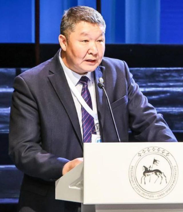 Главу наслега «сурово» покарали предупреждением за неплатежи и «безвредные» долги по коммуналке в полмиллиона рублей