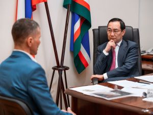 Айсен Николаев провел личный прием граждан