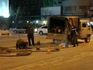 Канализационные люки на дорогах приводят в соответствие стандартам