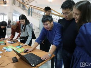 В Саха театре представили книги о жизни и творчестве якутского писателя Платона Ойунского