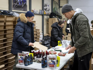 Бойцам СВО из Якутии направили подарки к 23 февраля