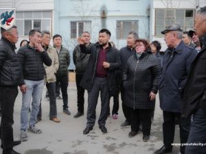 Евгений Григорьев проверил качество ремонта дворовых территорий в двух округах