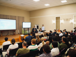 Евгений Григорьев встретился с общественностью Промышленного округа