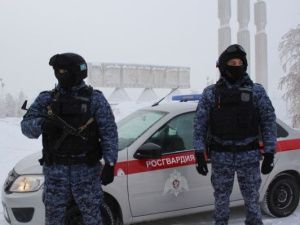 Хроника Росгвардии: Посетители бара устроили драку, один из них оказал сопротивление правоохранителю