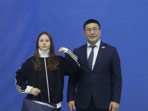 В Якутске начались соревнования по плаванию «Олимпийские надежды» среди школьников