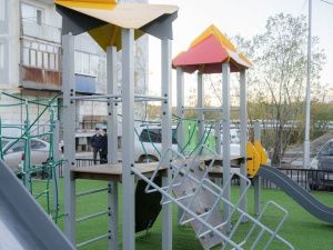 Евгений Григорьев: “Ремонт дворовых территорий продолжится в рамках мастер-плана города Якутска”