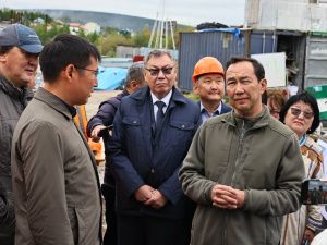 Строительство домов для жителей Оленекского района Якутии идет по графику 