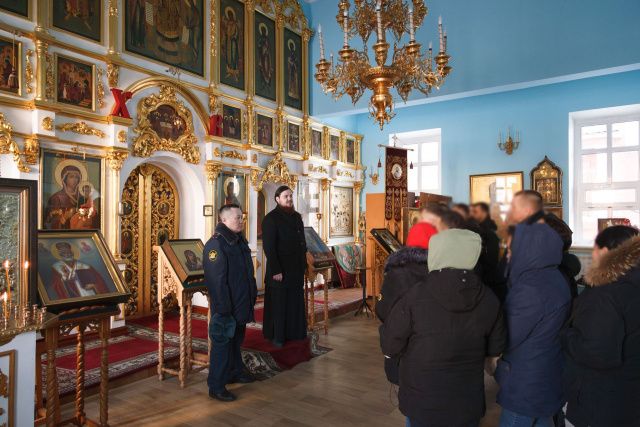 Священник провел экскурсию по храмам г. Якутска для осужденных, отбывающих наказание в колонии-поселении № 2