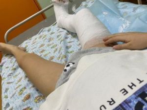 В Якутске ребенок упал в канализационный люк возле детского сада 