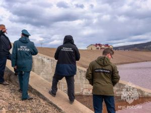 Ледоход в Якутии: в поселке Пеледуй Ленского района в зону подтопления попали 20 дворовых территорий