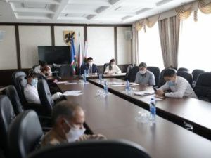 Сардана Авксентьева провела рабочее совещание по вопросам градостроительства