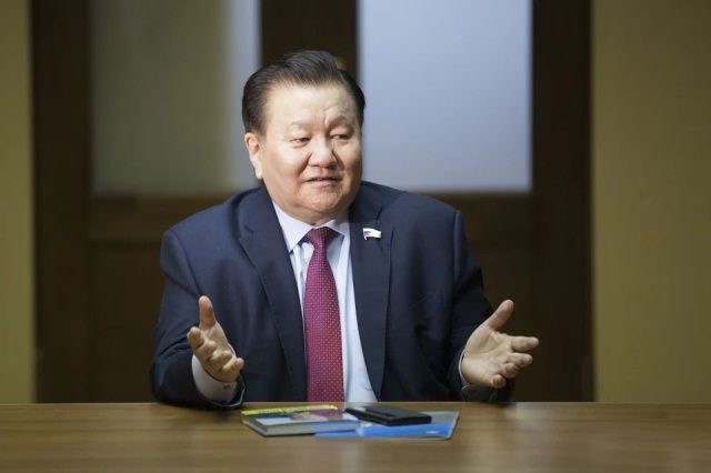 Федот Тумусов покидает Госдуму